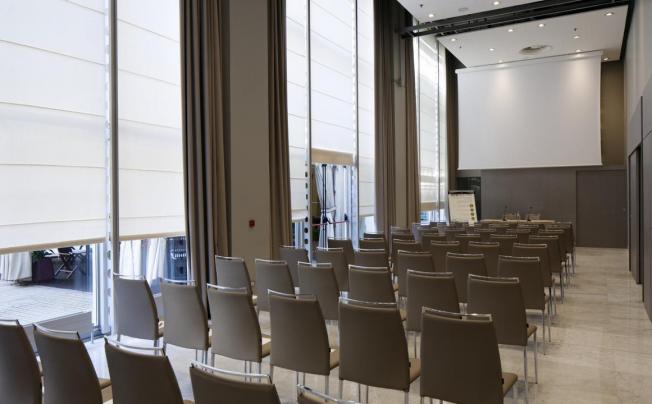 Фото отеля NH Torino Lingotto Congress
