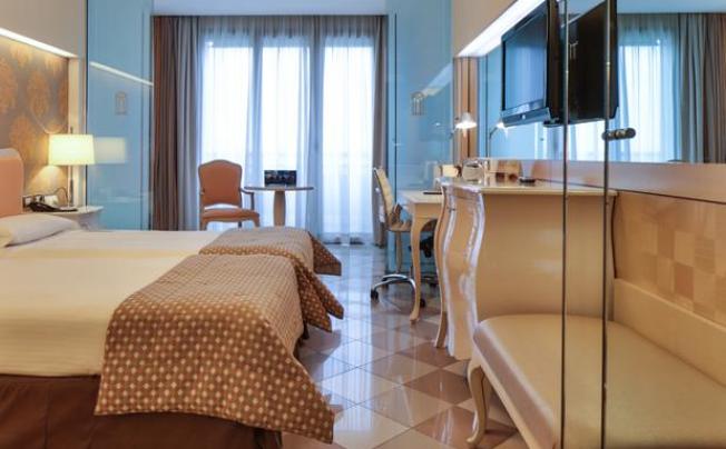 Фото отеля UNAHOTELS Expo Fiera Milano