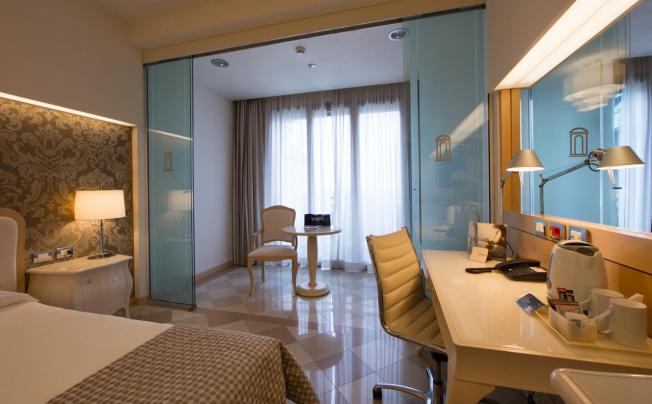 Фото отеля UNAHOTELS Expo Fiera Milano