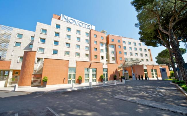 Фото отеля Novotel Roma Est
