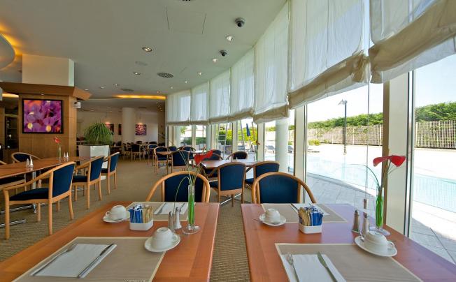 Фото отеля Novotel Roma Est