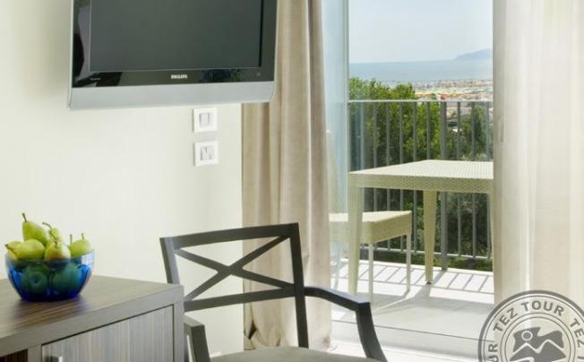 Фото отеля Mercure Lungomare