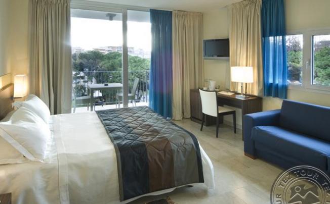 Фото отеля Mercure Lungomare