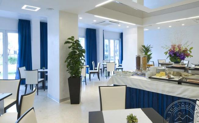 Фото отеля Mercure Lungomare