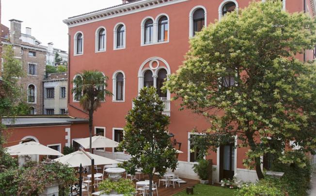 Фото отеля Nh palazzo barocci