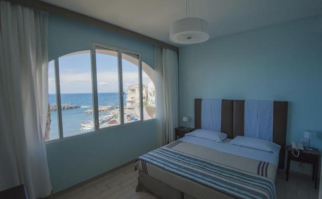 Фото отеля Sea Breeze