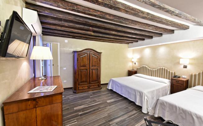 Фото отеля Hotel Villa Rosa