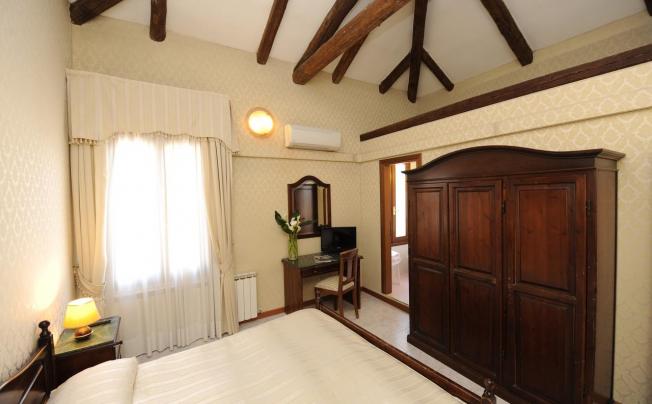Фото отеля Hotel Villa Rosa
