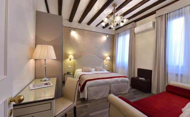 Фото отеля Hotel Villa Rosa