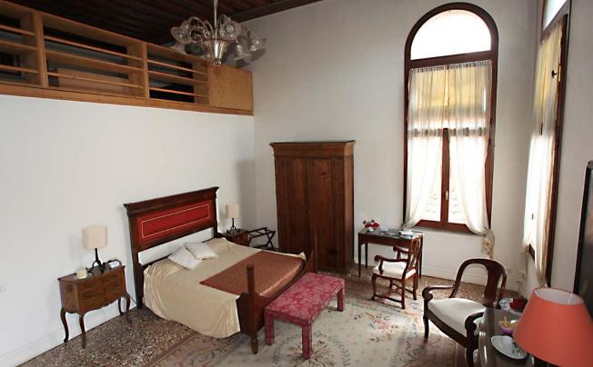 Фото отеля Palazzo Contarini Della Porta Di Ferro