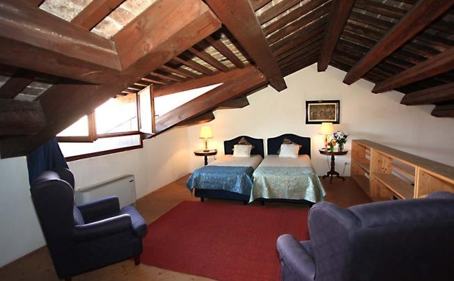 Фото отеля Palazzo Contarini Della Porta Di Ferro