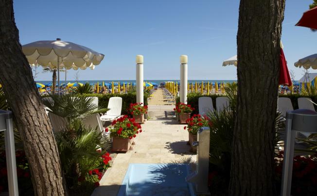 Фото отеля Termini Beach Hotel & Suites