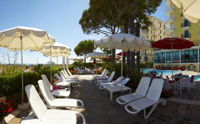 Фото отеля Termini Beach Hotel & Suites