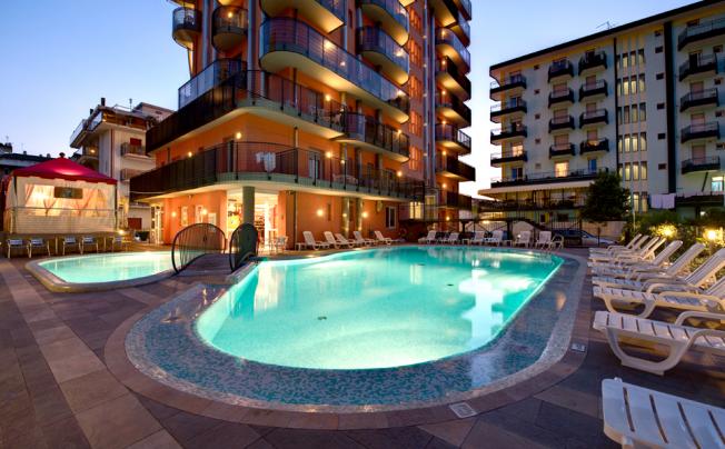 Фото отеля Sheila Apartments 