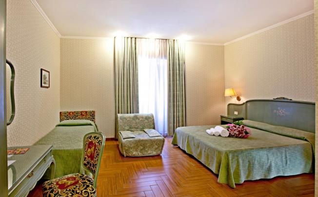 Фото отеля Augustea Hotel