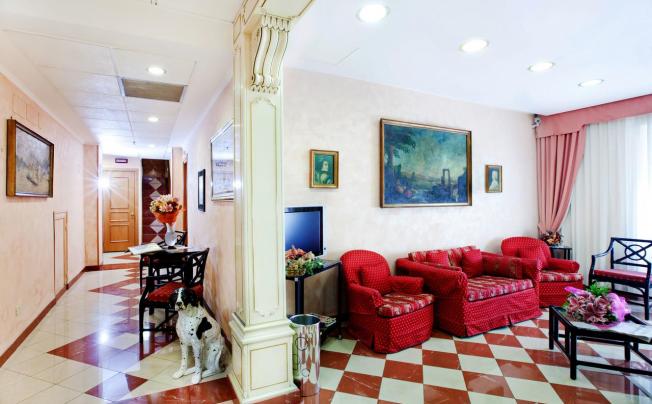 Фото отеля Augustea Hotel