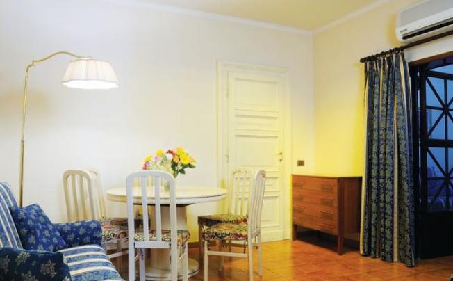 Фото отеля Augustea Hotel