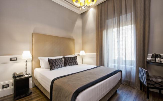 Фото отеля INDEPENDENT SUITES