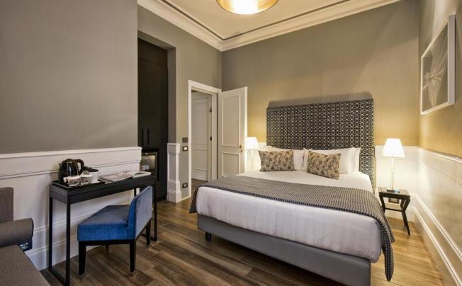 Фото отеля INDEPENDENT SUITES