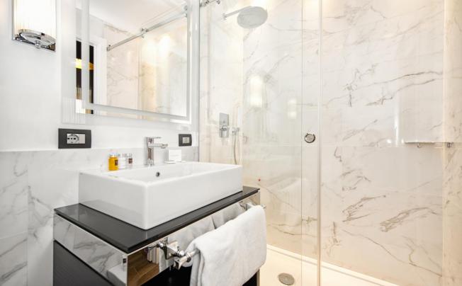 Фото отеля INDEPENDENT SUITES