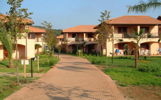 Фото отеля TH Porto Ada Village
