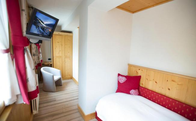Фото отеля Chalet Funivia Hotel