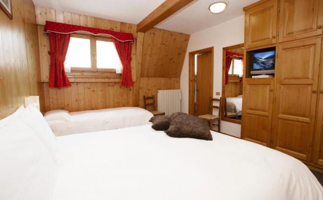 Фото отеля Chalet Funivia Hotel