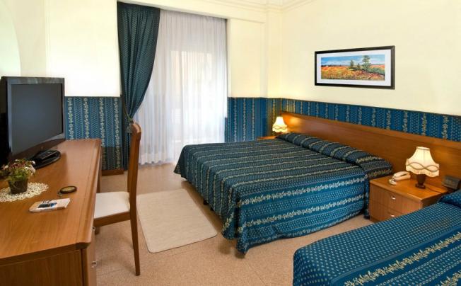 Фото отеля Napoleon Beach Hotel