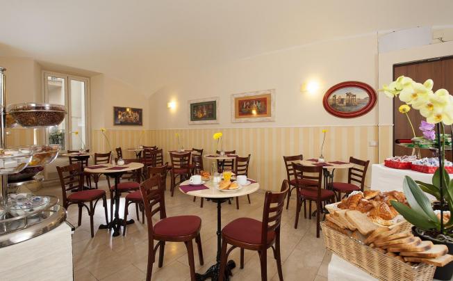 Фото отеля Hotel Des Artistes