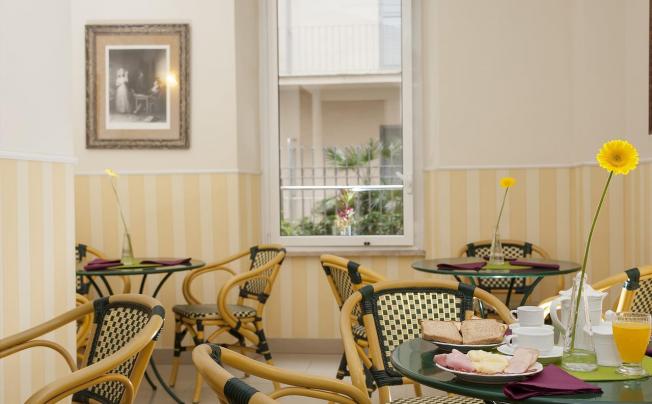 Фото отеля Hotel Des Artistes