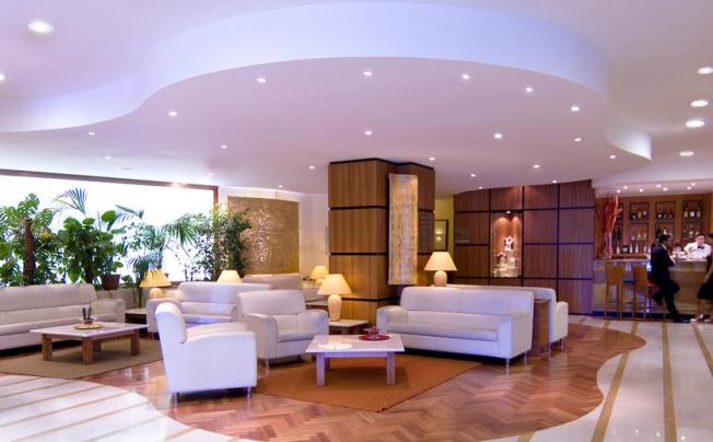 Фото отеля Holiday Inn Cagliari