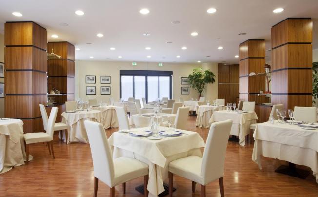 Фото отеля Holiday Inn Cagliari