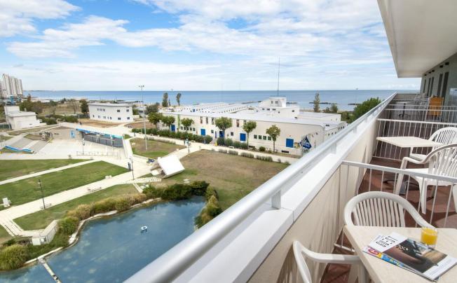 Фото отеля Cormoran Hotel