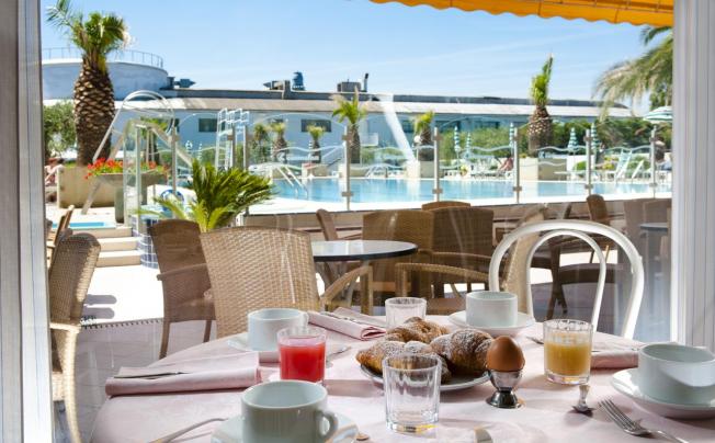 Фото отеля Cormoran Hotel