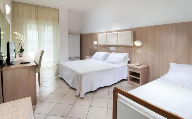 Фото отеля Cormoran Hotel