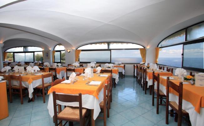 Фото отеля Albatros Hotel Forio