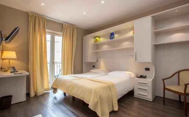 Фото отеля Central Hotel Sorrento