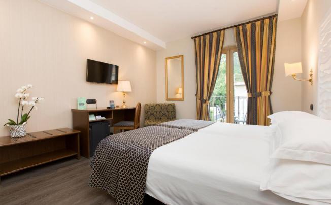 Фото отеля Central Hotel Sorrento