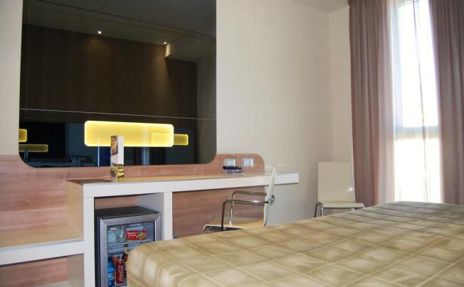 Фото отеля Idea Hotel