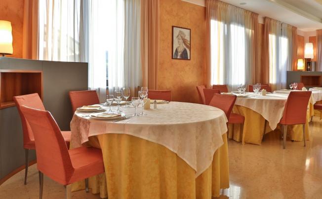 Фото отеля Best Western Hotel Cavalieri Della Corona
