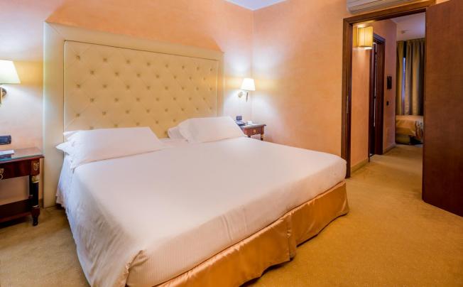 Фото отеля Best Western Hotel Cavalieri Della Corona