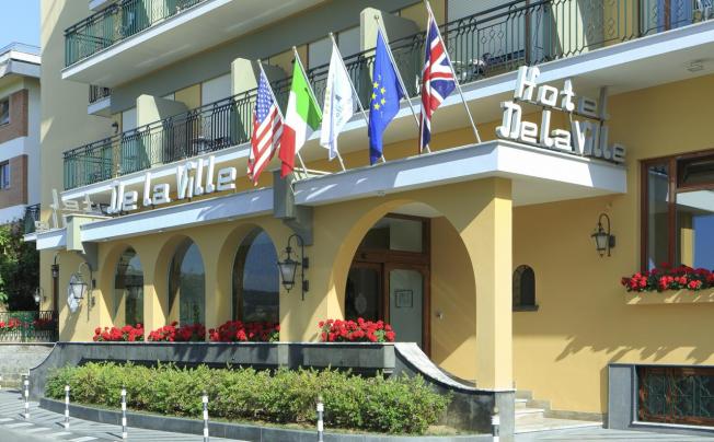 Фото отеля Grand hotel de la ville