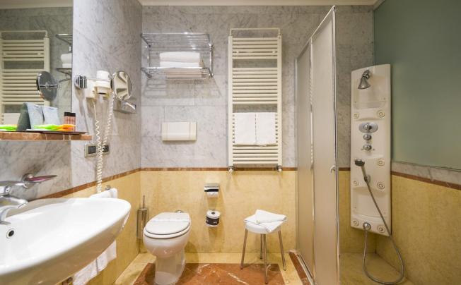 Фото отеля Hotel Carrobbio Milano