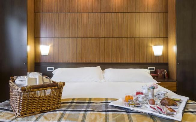 Фото отеля Hotel Carrobbio Milano