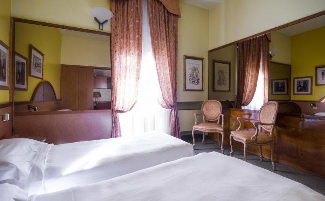 Фото отеля Hotel Carrobbio Milano