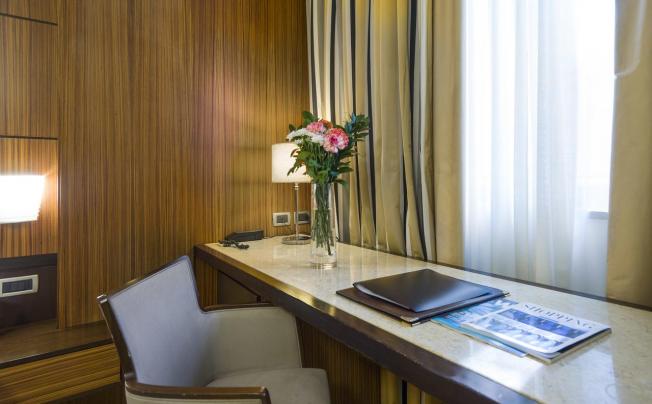 Фото отеля Hotel Carrobbio Milano