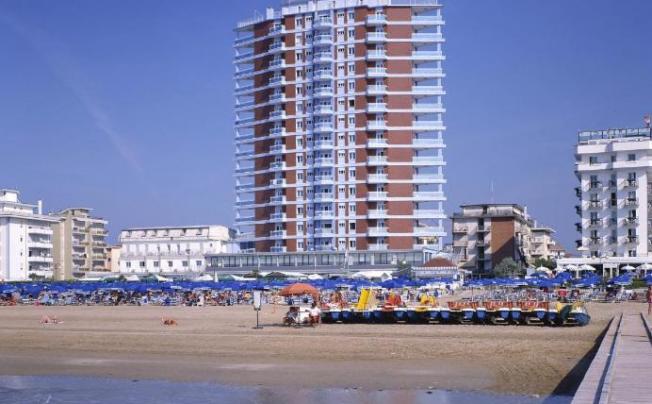 Фото отеля Caravelle Hotel