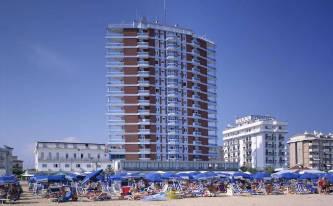 Фото отеля Caravelle Hotel