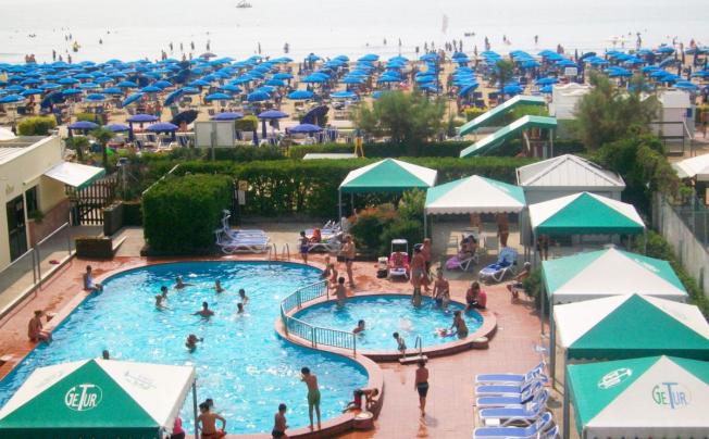 Фото отеля Caravelle Hotel