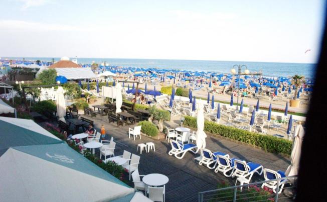 Фото отеля Caravelle Hotel